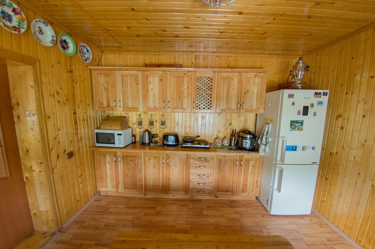 Guest House Suzirya Karpat Yaremche Exterior photo